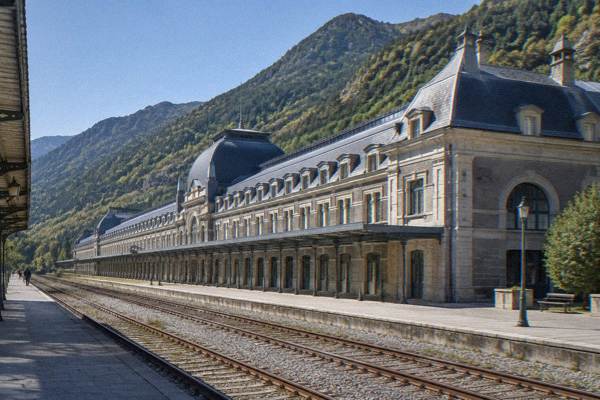 11-Hour Canfranc and Jaca Excursion, Zaragoza